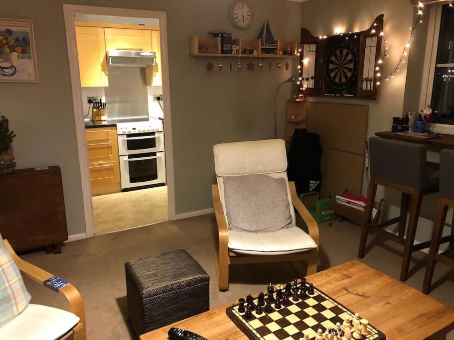 Lovely Riverside Flat Stifford Экстерьер фото